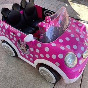 12-volt Minnie Mouse hot rod